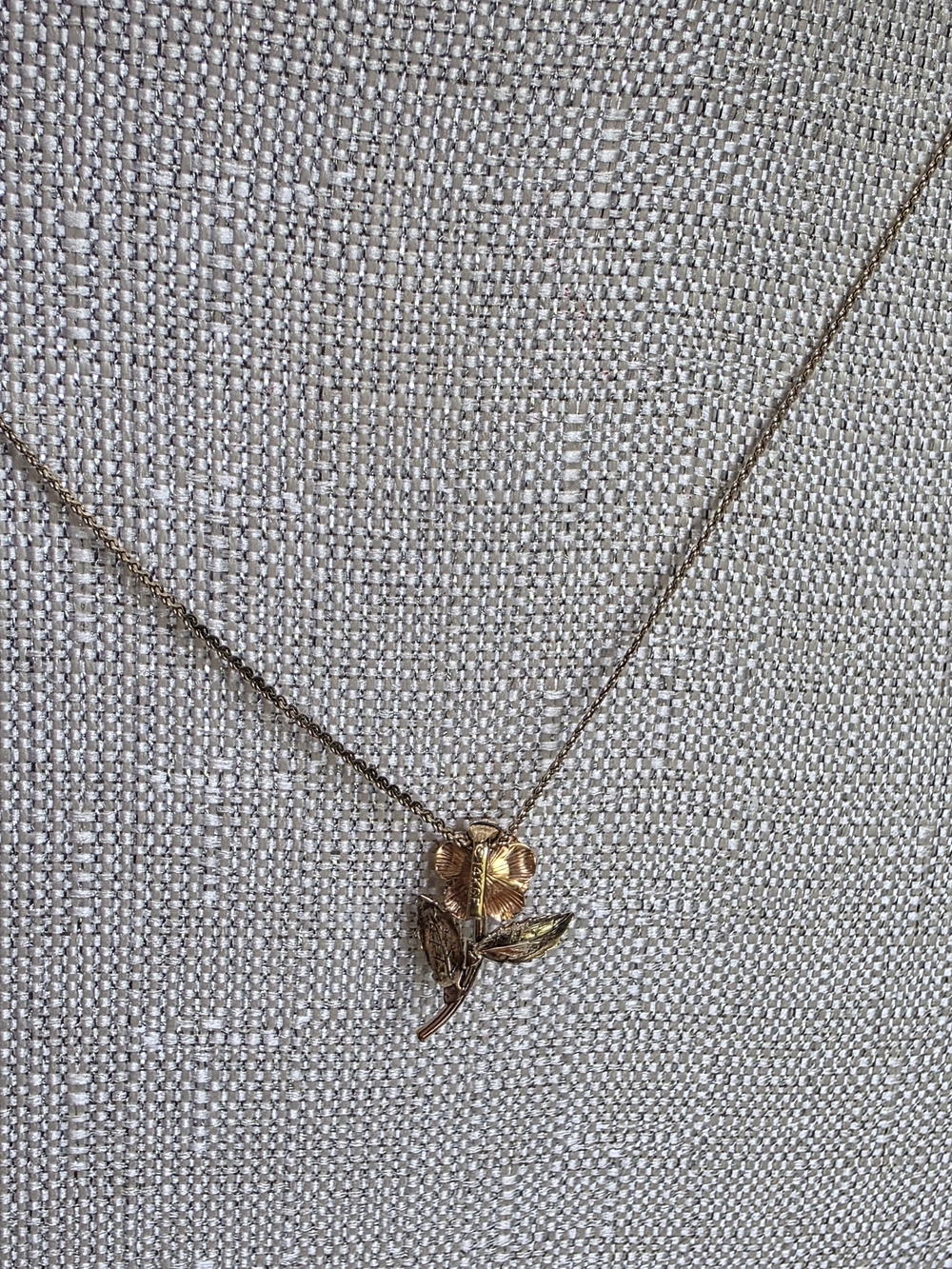 Romantic Vintage 14K Gold Two-Tone Sculpted Rose Necklace Heavy Gold Overlay C - Picture 6 of 10